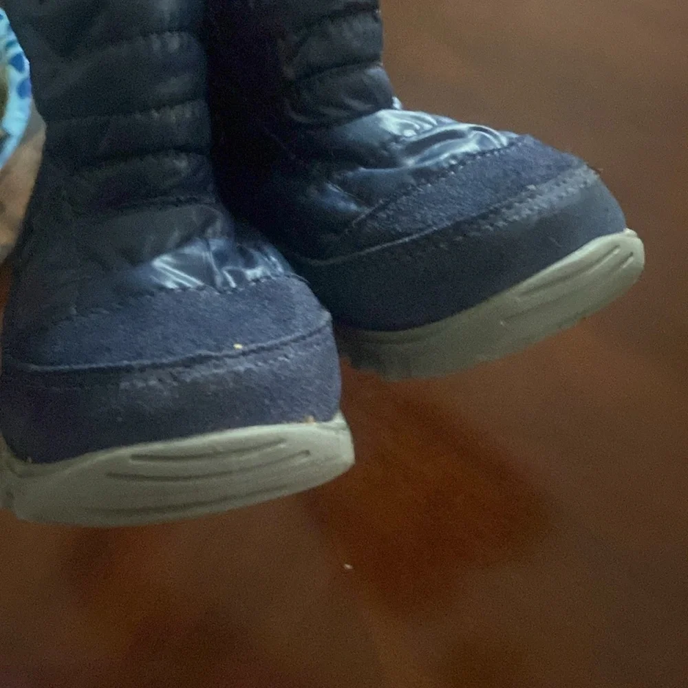 The North face blue boots  toddler size 8